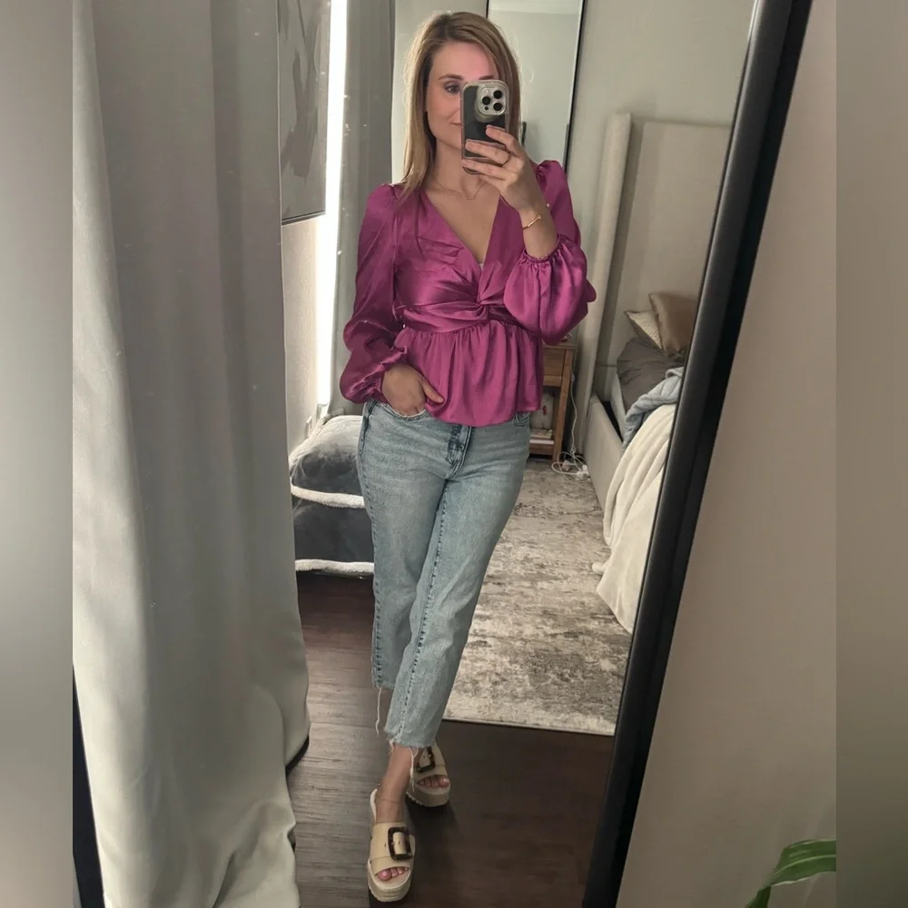 Elegant Magenta Pink Women's Top - Picture 7 of 12
